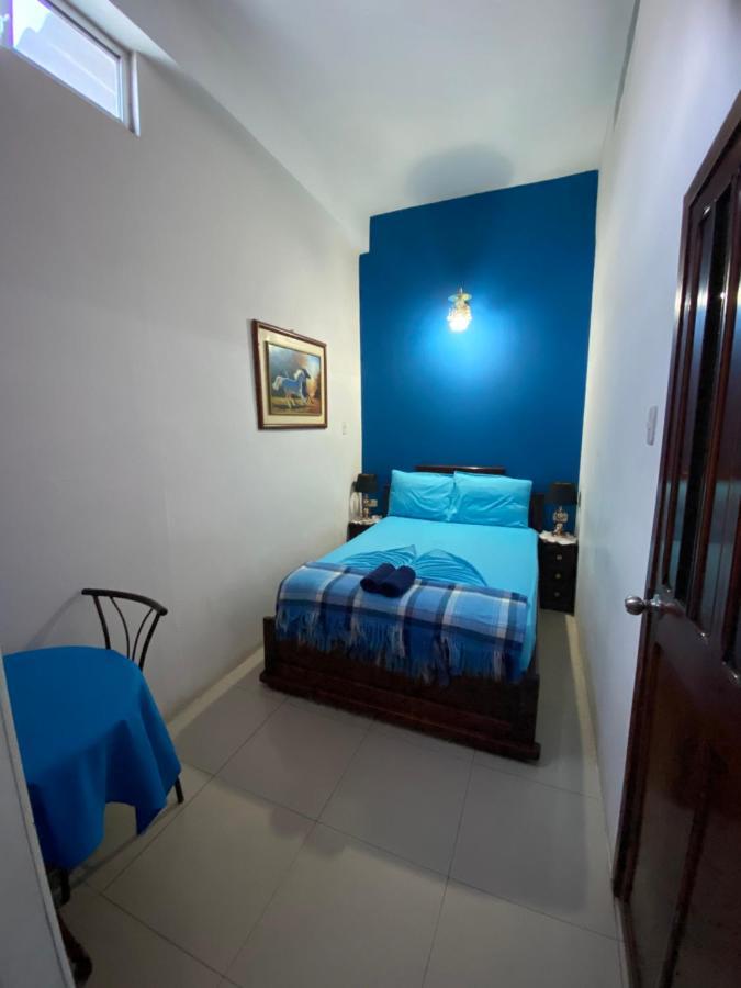 Hostal Puerto Azul Manta Exterior foto