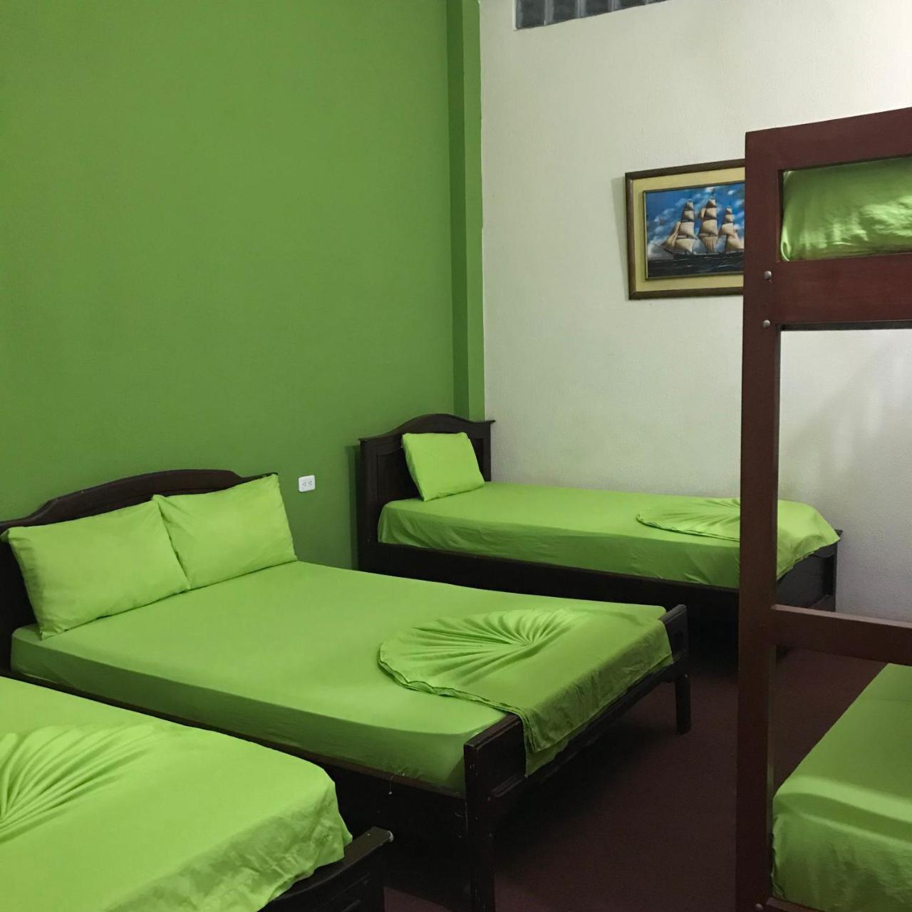 Hostal Puerto Azul Manta Exterior foto